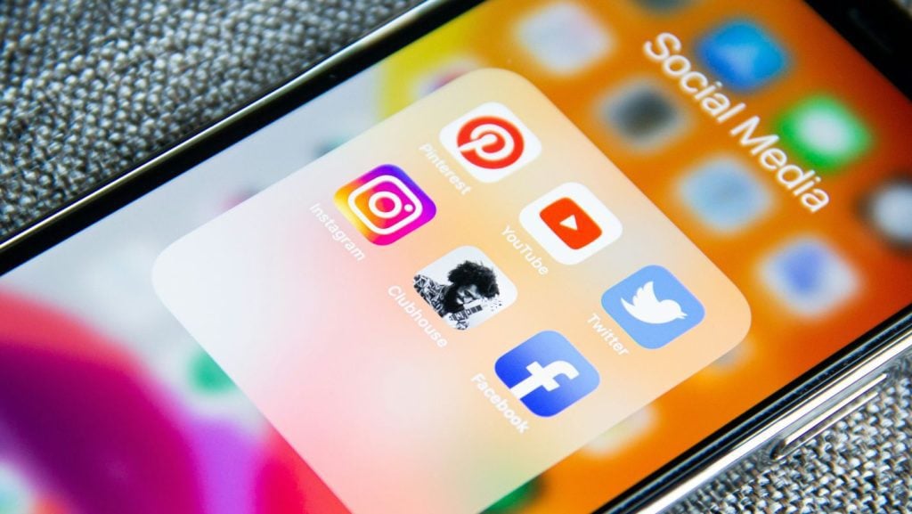 Γαλλία: Πέρασε νομοσχέδιο για απαγόρευση ΜΚΔ σε παιδιά κάτω των 15 ετών