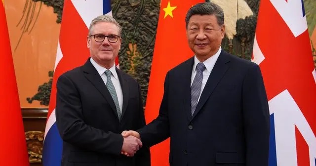 Στάρμερ και Σι συζήτησαν για τους δασμούς και ταξίδια χωρίς βίζα