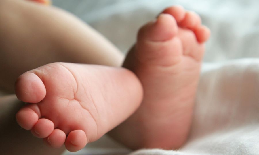 Παραμένει κρίσιμα το 3μηνο βρέφος - Συνεχίζει τις έρευνες η Αστυνομία