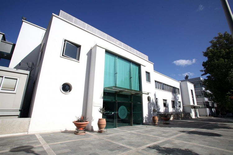 Πράσινο φως Βουλής για αποξένωση κρατικής γης στο πλαίσιο στεγαστικών σχεδίων