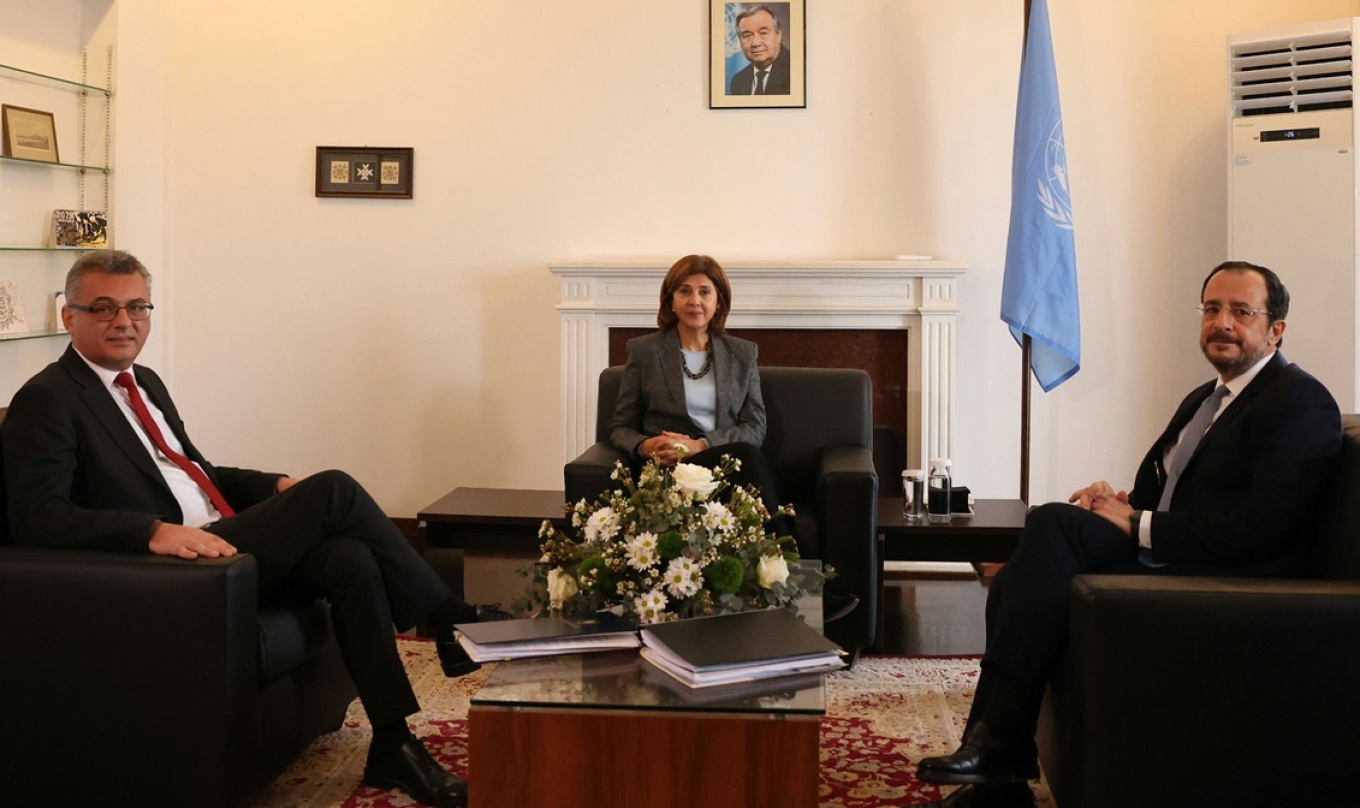 &Chi;&omega;&rho;ί&sigmaf; &sigma;&alpha;&phi;έ&sigmaf; &chi;&rho;&omicron;&nu;&omicron;&delta;&iota;ά&gamma;&rho;&alpha;&mu;&mu;&alpha; &sigma;&tau;&omicron; &Kappa;&upsilon;&pi;&rho;&iota;&alpha;&kappa;ό-&laquo;&Epsilon;&nu;&delta;&epsilon;&chi;ό&mu;&epsilon;&nu;&eta; &delta;&iota;&epsilon;&upsilon;&rho;&upsilon;&mu;έ&nu;&eta; &tau;&eta;&nu; ά&nu;&omicron;&iota;&xi;&eta;&raquo;