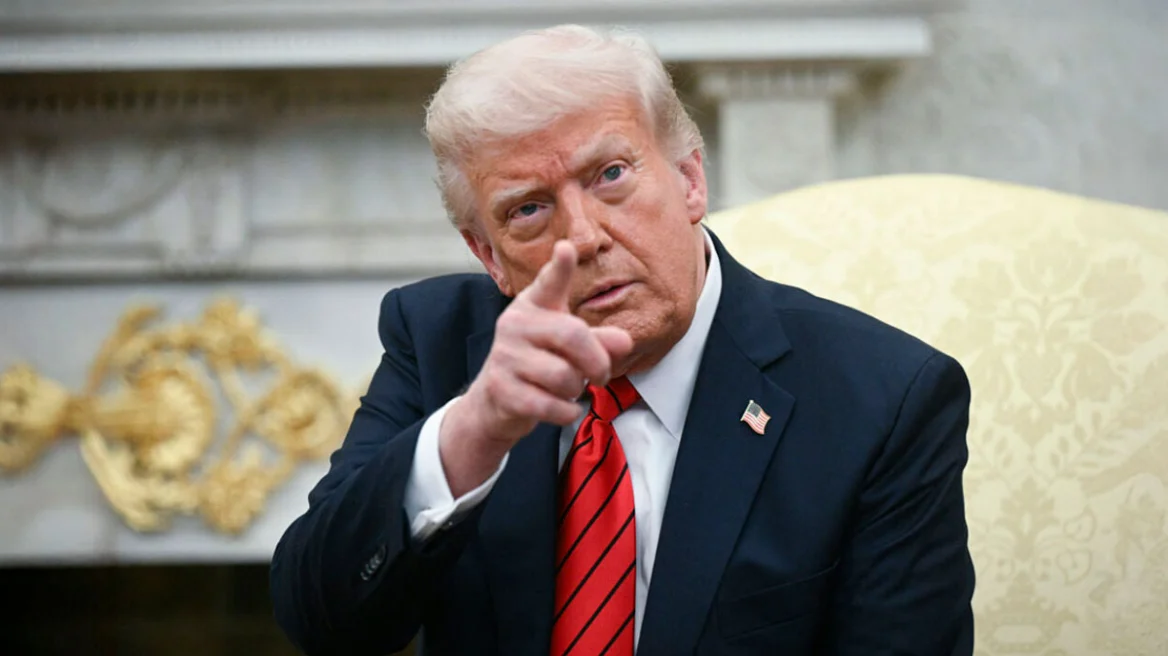 NYT: &Omicron;&iota; &sigma;&tau;&rho;&alpha;&tau;&iota;&omega;&tau;&iota;&kappa;έ&sigmaf; &epsilon;&pi;&iota;&lambda;&omicron;&gamma;έ&sigmaf; &Tau;&rho;&alpha;&mu;&pi; &kappa;&alpha;&tau;ά &tau;&omicron;&upsilon; &Iota;&rho;ά&nu; - &Sigma;&tau;&omicron; &laquo;&tau;&rho;&alpha;&pi;έ&zeta;&iota;&raquo; &kappa;&alpha;&iota; &kappa;&omicron;&mu;ά&nu;&tau;&omicron;