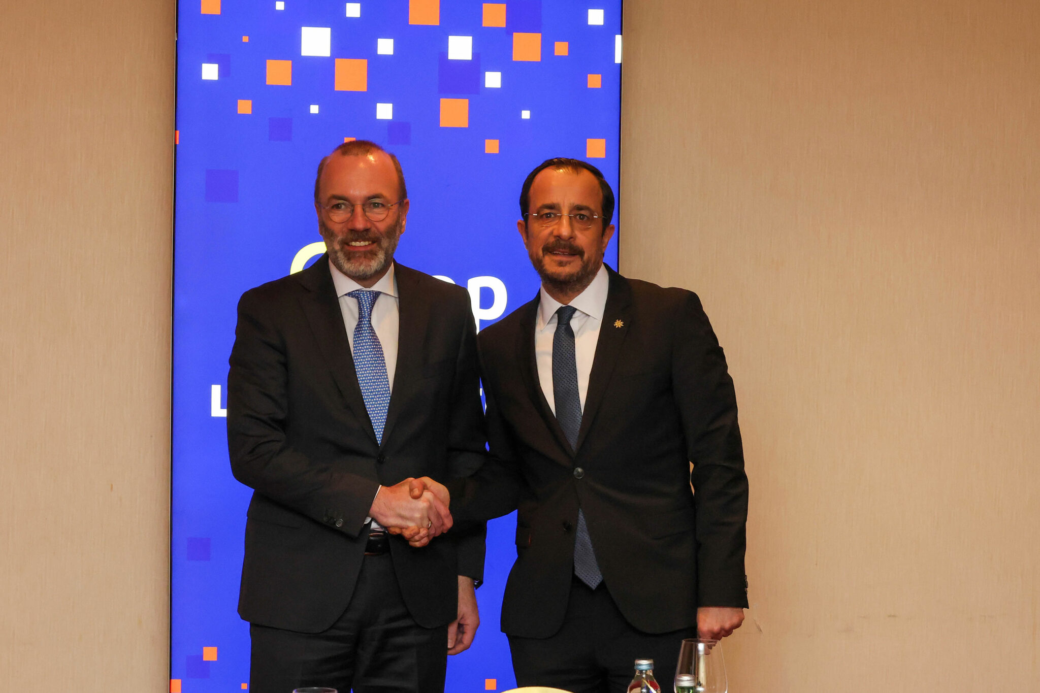 &Sigma;&upsilon;&nu;&epsilon;&rho;&gamma;&alpha;&sigma;ί&alpha; &sigma;&epsilon; &theta;έ&mu;&alpha;&tau;&alpha; &Epsilon;&Epsilon; &sigma;&upsilon;&zeta;ή&tau;&eta;&sigma;&alpha;&nu; &Pi;&tau;&Delta;-&Pi;&rho;ό&epsilon;&delta;&rho;&omicron;&sigmaf; &Epsilon;&Lambda;&Kappa;