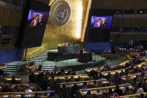 &Gamma;&kappa;&omicron;&upsilon;&tau;έ&rho;&epsilon;&sigmaf;: &Pi;&rho;&omicron;&epsilon;&iota;&delta;&omicron;&pi;&omicron;&iota;&epsilon;ί &gamma;&iota;&alpha; ά&mu;&epsilon;&sigma;&alpha; &alpha;&pi;&epsilon;&iota;&lambda;&omicron;ύ&mu;&epsilon;&nu;&eta; &laquo;&omicron;&iota;&kappa;&omicron;&nu;&omicron;&mu;&iota;&kappa;ή &kappa;&alpha;&tau;ά&rho;&rho;&epsilon;&upsilon;&sigma;&eta;&raquo; &tau;&omicron;&upsilon; &Omicron;&Eta;&Epsilon;