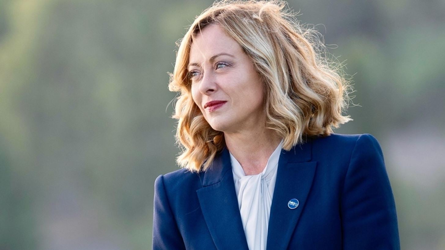 &Rho;ώ&mu;&eta;: Ά&gamma;&gamma;&epsilon;&lambda;&omicron;&sigmaf; &pi;&omicron;&upsilon; &mu;&omicron;&iota;ά&zeta;&epsilon;&iota; &sigma;&tau;&eta; &Tau;&zeta;&iota;ό&rho;&tau;&zeta;&iota;&alpha; &Mu;&epsilon;&lambda;ό&nu;&iota; &sigma;&epsilon; &tau;&omicron;&iota;&chi;&omicron;&gamma;&rho;&alpha;&phi;ί&alpha; &epsilon;&kappa;&kappa;&lambda;&eta;&sigma;ί&alpha;&sigmaf; (&Phi;&Omega;&Tau;&Omicron;)