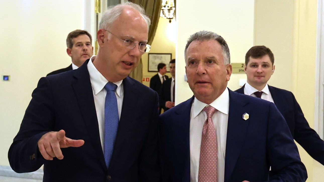 &Omicron;&upsilon;&kappa;&rho;&alpha;&nu;&iota;&kappa;ό: &Sigma;&epsilon; &epsilon;&xi;έ&lambda;&iota;&xi;&eta; &omicron;&iota; &sigma;&upsilon;&nu;&omicron;&mu;&iota;&lambda;ί&epsilon;&sigmaf; &mu;&epsilon;&tau;&alpha;&xi;ύ &Nu;&tau;&mu;ί&tau;&rho;&iota;&epsilon;&phi; &kappa;&alpha;&iota; &Eta;&Pi;&Alpha; &sigma;&tau;&eta; &Phi;&lambda;ό&rho;&iota;&nu;&tau;&alpha;