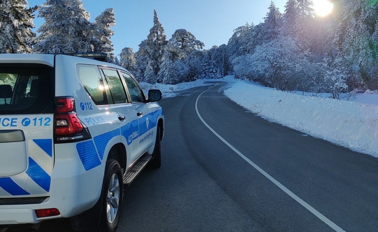 Οδηγοί προσοχή στο Τρόοδος: Αποκόπηκαν δρόμοι εξαιτίας πλήθους επισκεπτών