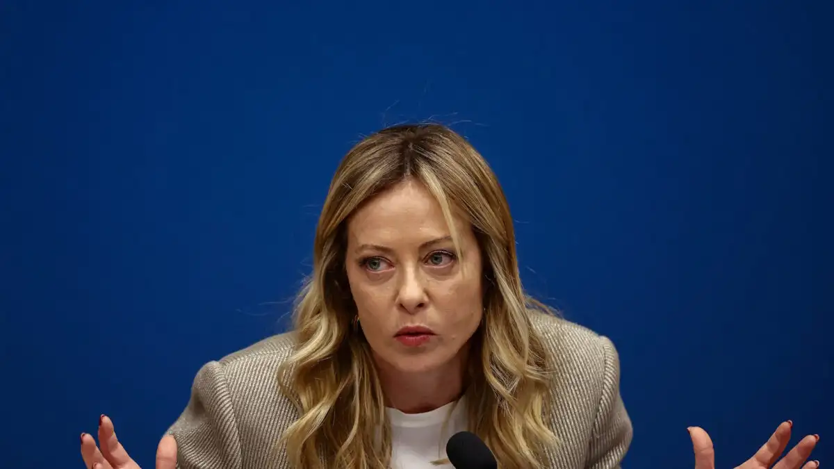 &Iota;&tau;&alpha;&lambda;ί&alpha;: &Epsilon;&xi;&epsilon;&tau;ά&zeta;&epsilon;&iota; &nu;έ&alpha; &delta;έ&sigma;&mu;&eta; &mu;έ&tau;&rho;&omega;&nu; &gamma;&iota;&alpha; &tau;&eta; &delta;&eta;&mu;ό&sigma;&iota;&alpha; &tau;ά&xi;&eta;