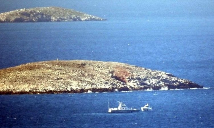 Ί&mu;&iota;&alpha;: &Nu;&omicron;&sigma;&tau;&alpha;&lambda;&gamma;ί&alpha; &laquo;&pi;&alpha;&lambda;&iota;ά&sigmaf; &Tau;&omicron;&upsilon;&rho;&kappa;ί&alpha;&sigmaf;&raquo; &kappa;&alpha;&iota; &epsilon;&theta;&nu;&iota;&kappa;&iota;&sigma;&tau;&iota;&kappa;ό&sigmaf; &theta;&rho;ί&alpha;&mu;&beta;&omicron;&sigmaf; 30 &chi;&rho;ό&nu;&iota;&alpha; &mu;&epsilon;&tau;ά