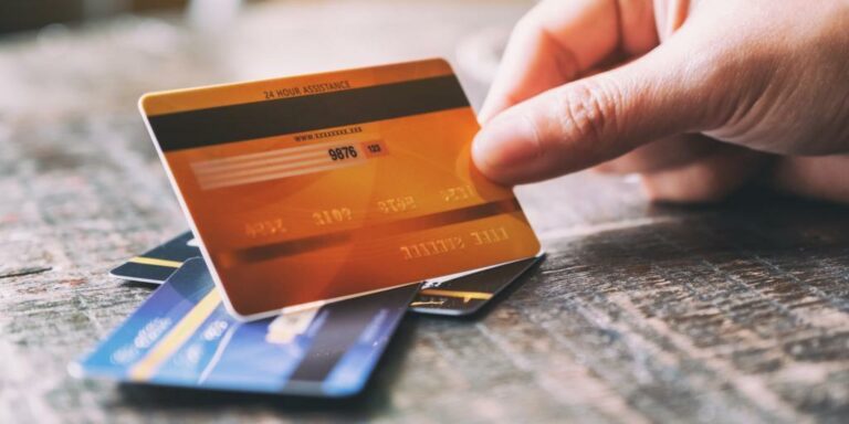 Στη δεύτερη θέση στην ευρωζώνη η συχνότητα χρήσης καρτών πληρωμών στην Κύπρο