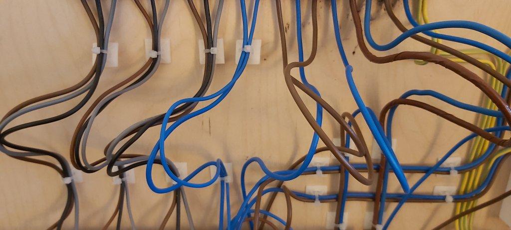 Αυτό το καλώδιο αποσύρεται από την αγορά, λόγω κινδύνου φωτιάς