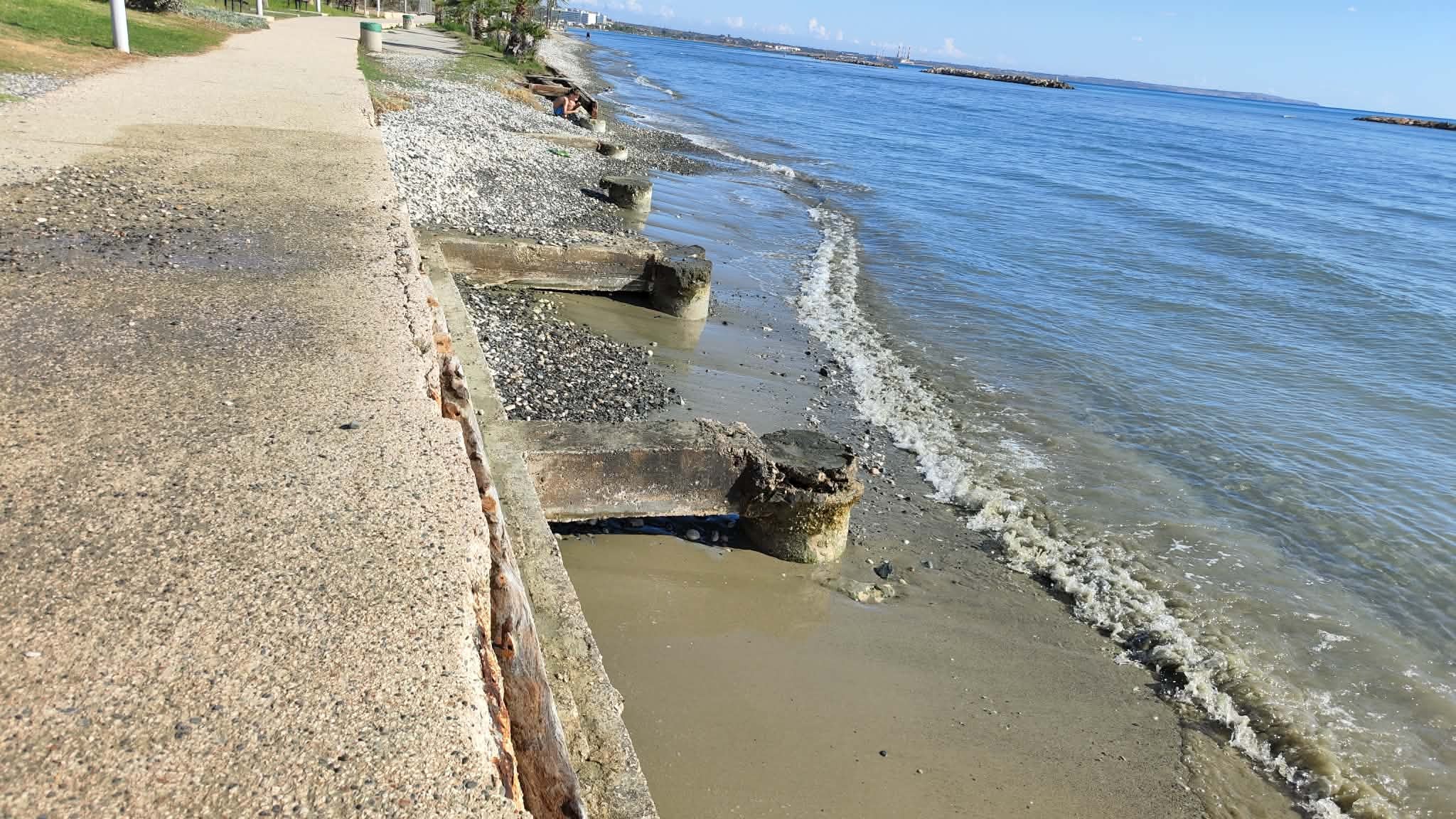 Προσωρινά κλειστό τμήμα του παραλιακού πεζόδρομου στη Βορόκληνη