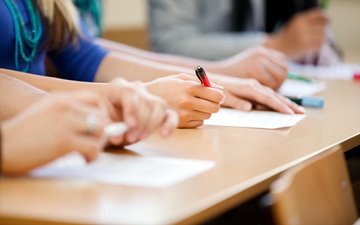 Καταγγελία για Διαγωνισμό Μαθητικού Δοκιμίου: «Χρησιμοποίησαν ΑΙ»