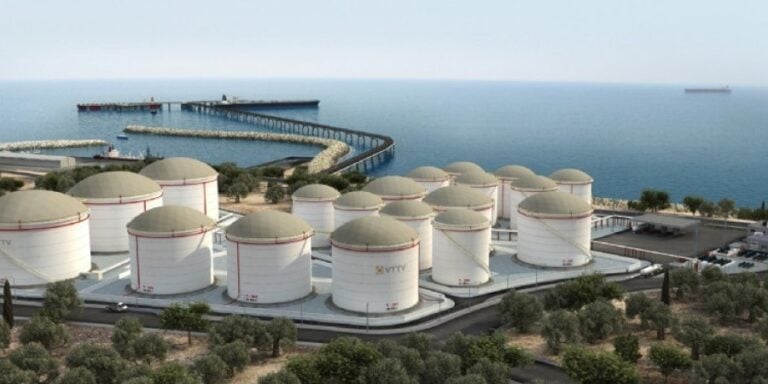 Στη Βουλή τα στοιχεία πληρωμών από ΔΕΦΑ για Βασιλικό