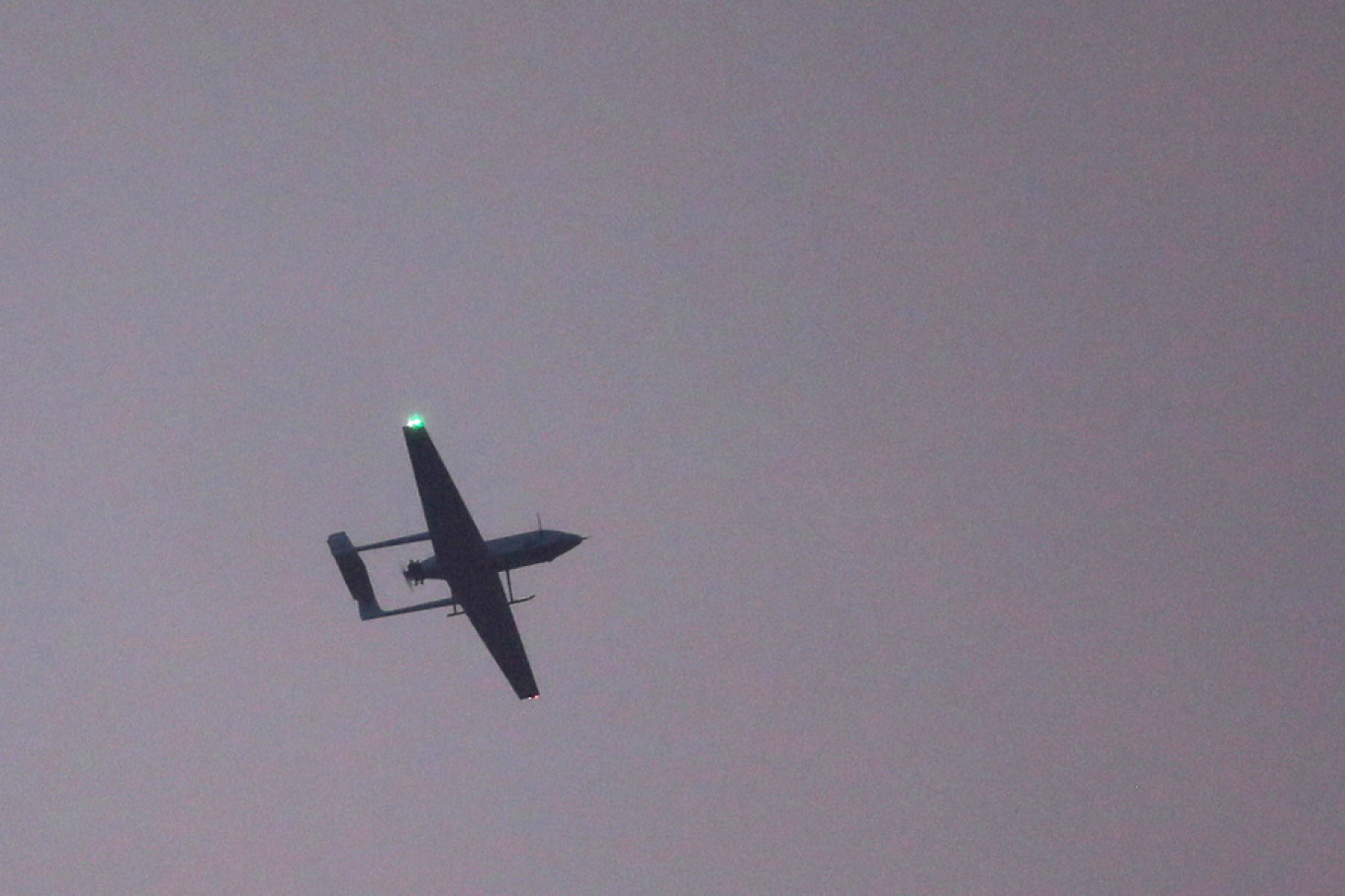 Reuters: &Omicron;&iota; &Eta;&Pi;&Alpha; &kappa;&alpha;&tau;έ&rho;&rho;&iota;&psi;&alpha;&nu; &iota;&rho;&alpha;&nu;&iota;&kappa;ό drone &pi;&omicron;&upsilon; &pi;&lambda;&eta;&sigma;ί&alpha;&zeta;&epsilon; &alpha;&epsilon;&rho;&omicron;&pi;&lambda;&alpha;&nu;&omicron;&phi;ό&rho;&omicron;