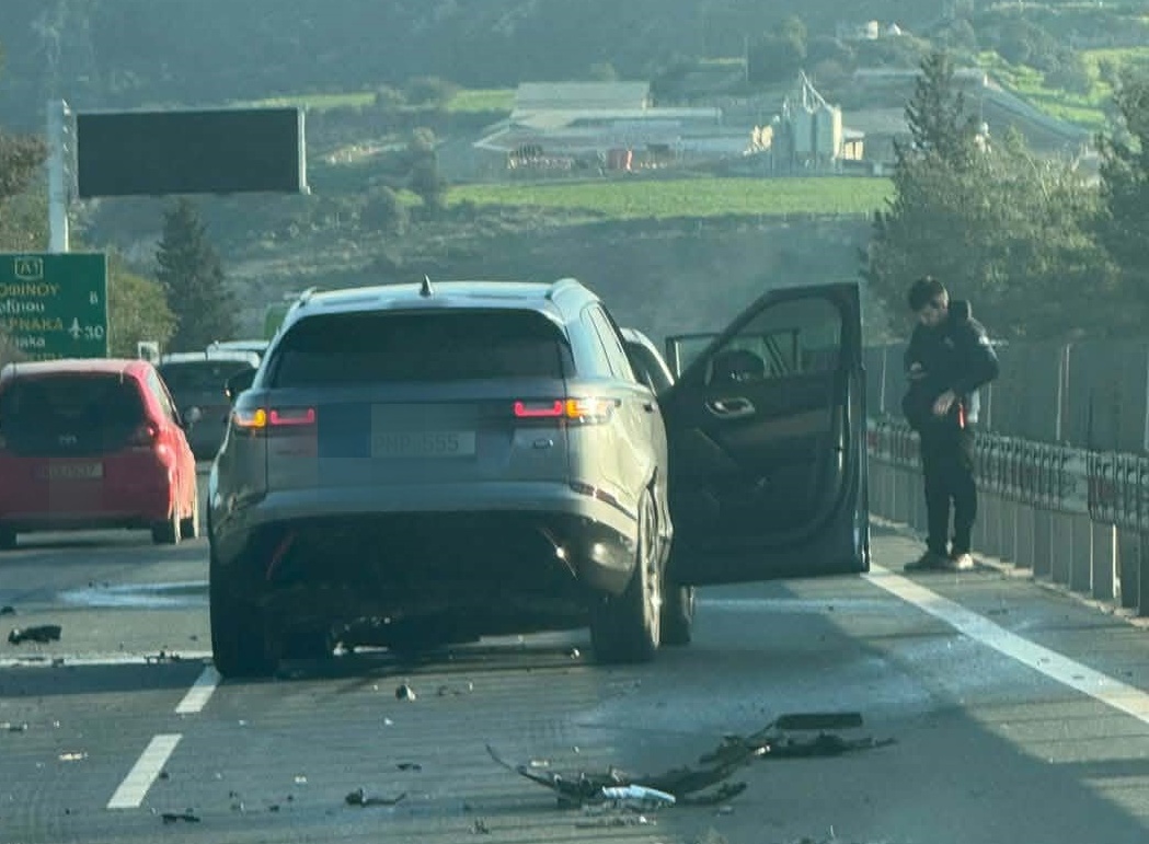 Τροχαίο στον αυτοκινητόδρομο Λεμεσού- Λευκωσίας: Φωτογραφίες από το σημείο