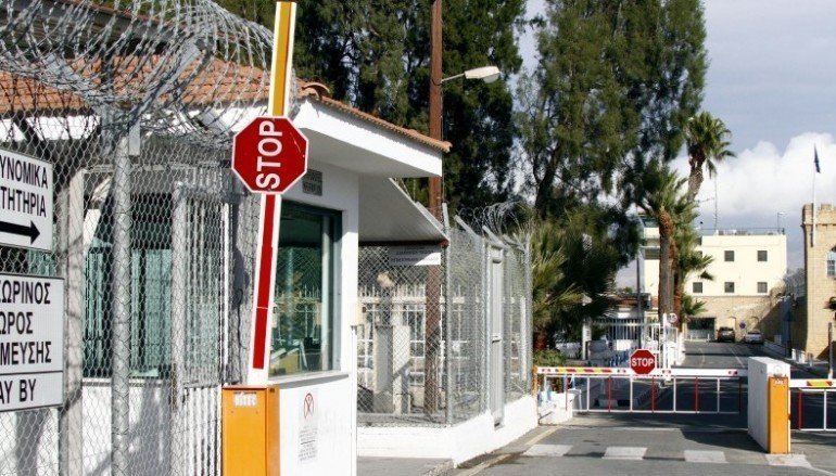 Προεδρική χάρη σε 11 αλλοδαπούς κατάδικους – Αποφυλάκιση και άμεση απέλαση