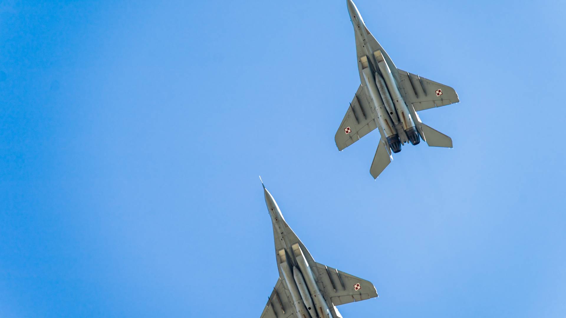 Πολωνία: Έκλεισε ο εναέριος χώρος - Μη αναμενόμενη στρατιωτική δραστηριότητα