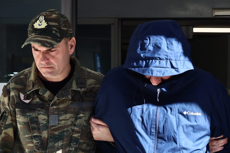 &Upsilon;&pi;ό&theta;&epsilon;&sigma;&eta; &kappa;&alpha;&tau;&alpha;&sigma;&kappa;&omicron;&pi;&epsilon;ί&alpha;&sigmaf;: T&alpha; &tau;&alpha;&xi;ί&delta;&iota;&alpha; &tau;&omicron;&upsilon; &Kappa;&iota;&nu;έ&zeta;&omicron;&upsilon; &kappa;&alpha;&tau;ά&sigma;&kappa;&omicron;&pi;&omicron;&upsilon; &sigma;&tau;&eta;&nu; &Alpha;&theta;ή&nu;&alpha;