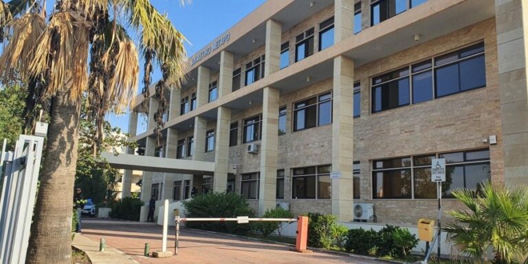 Υπό εξαήμερη κράτηση 27χρονος για διαρρήξεις και κλοπές