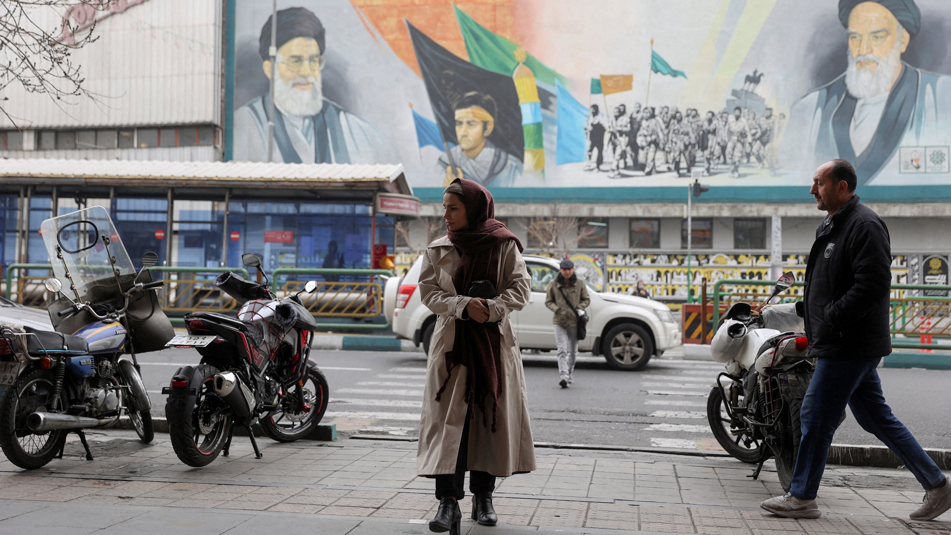 &Iota;&rho;ά&nu;: &Sigma;&upsilon;&nu;&epsilon;&lambda;ή&phi;&theta;&eta;&sigma;&alpha;&nu; &tau;&omicron;&upsilon;&lambda;ά&chi;&iota;&sigma;&tau;&omicron;&nu; 4 &sigma;&tau;&epsilon;&lambda;έ&chi;&eta; &tau;&eta;&sigmaf; &pi;&alpha;&rho;ά&tau;&alpha;&xi;&eta;&sigmaf; &tau;&omega;&nu; &mu;&epsilon;&tau;&alpha;&rho;&rho;&upsilon;&theta;&mu;&iota;&sigma;&tau;ώ&nu;