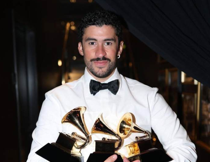 Bad Bunny: Το εκρηκτικό half time show του στο Super Bowl του Πουέρτο Ρίκο