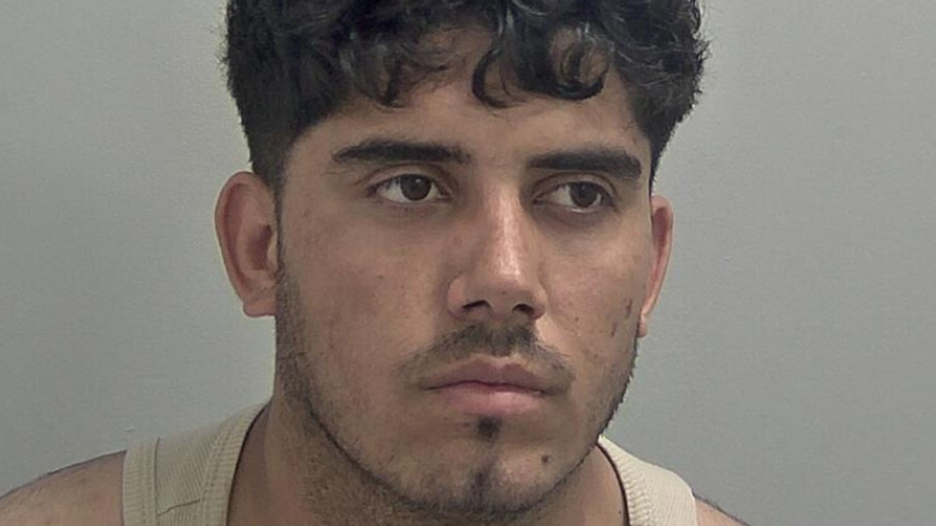 &Beta;&rho;&epsilon;&tau;&alpha;&nu;ί&alpha;: &Alpha;&phi;&gamma;&alpha;&nu;ό&sigmaf; έ&nu;&omicron;&chi;&omicron;&sigmaf; &gamma;&iota;&alpha; &beta;&iota;&alpha;&sigma;&mu;ό 12&chi;&rho;&omicron;&nu;&eta;&sigmaf; - &Alpha;&pi;&alpha;&lambda;&lambda;ά&chi;&theta;&eta;&kappa;&epsilon; &omicron; &sigma;&upsilon;&gamma;&kappa;&alpha;&tau;&eta;&gamma;&omicron;&rho;&omicron;ύ&mu;&epsilon;&nu;&omicron;&sigmaf;