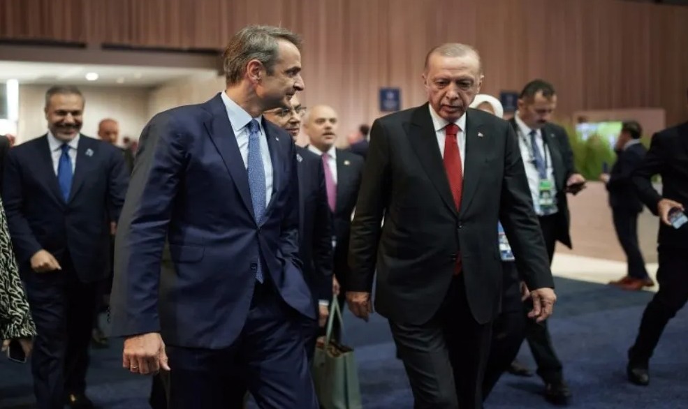 &Epsilon;&rho;&nu;&tau;&omicron;&gamma;ά&nu;: &laquo;&Phi;&upsilon;&sigma;ά&epsilon;&iota; ά&nu;&epsilon;&mu;&omicron;&sigmaf; &Tau;&omicron;&upsilon;&rho;&kappa;ί&alpha;&sigmaf;&raquo; &ndash; &Mu;ή&nu;&upsilon;&mu;&alpha; &epsilon;&iota;&rho;ή&nu;&eta;&sigmaf; &pi;&rho;&iota;&nu; &tau;&eta;&nu; ά&phi;&iota;&xi;&eta; &Mu;&eta;&tau;&sigma;&omicron;&tau;ά&kappa;&eta;