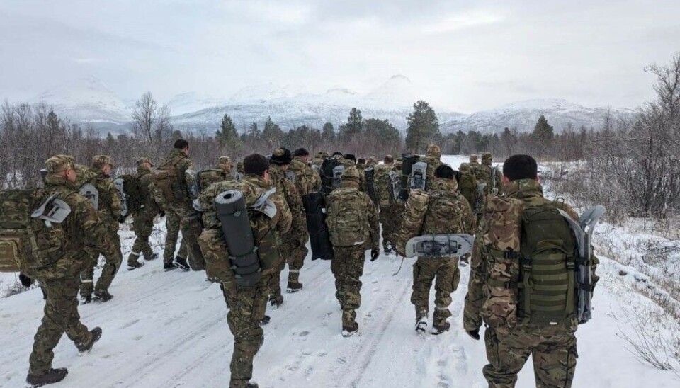 &Beta;&rho;&epsilon;&tau;&alpha;&nu;ί&alpha;: &Delta;&iota;&pi;&lambda;&alpha;&sigma;&iota;ά&zeta;&epsilon;&iota; &tau;&omicron;&nu; &sigma;&tau;&rho;&alpha;&tau;ό &tau;&eta;&sigmaf; &sigma;&epsilon; &Nu;&omicron;&rho;&beta;&eta;&gamma;ί&alpha; &lambda;ό&gamma;&omega; &tau;&eta;&sigmaf; &rho;&omega;&sigma;&iota;&kappa;ή&sigmaf; &alpha;&pi;&epsilon;&iota;&lambda;ή&sigmaf;