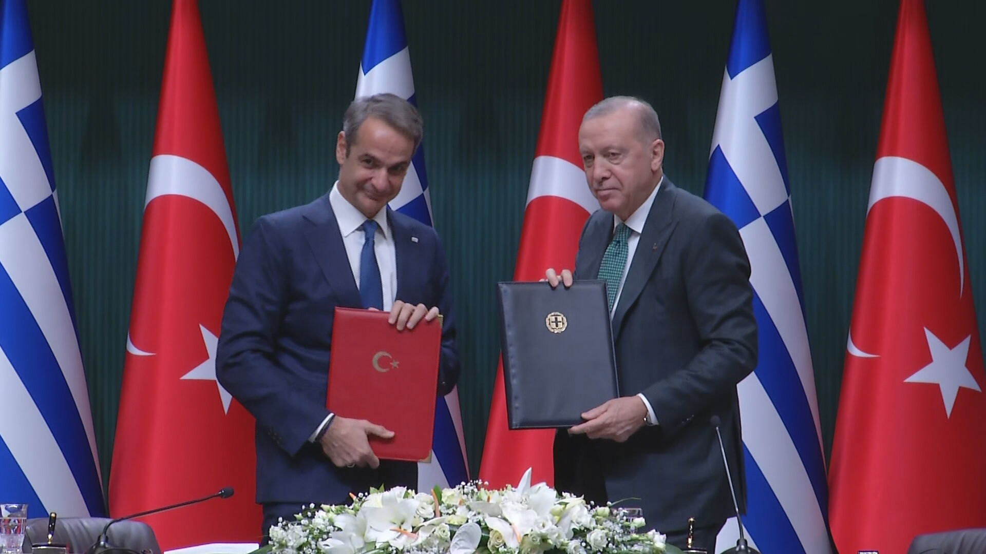 Μητσοτάκης σε Ερντογάν για Κυπριακό: Επανεκκίνηση διαλόγου από το 2017