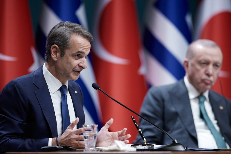 &Omicron;&iota; &epsilon;&pi;&tau;ά &sigma;&upsilon;&mu;&phi;&omega;&nu;ί&epsilon;&sigmaf; &pi;&omicron;&upsilon; &upsilon;&pi;έ&gamma;&rho;&alpha;&psi;&alpha;&nu; &sigma;&tau;&eta;&nu; Ά&gamma;&kappa;&upsilon;&rho;&alpha; &Epsilon;&lambda;&lambda;ά&delta;&alpha; &kappa;&alpha;&iota; &Tau;&omicron;&upsilon;&rho;&kappa;ί&alpha;