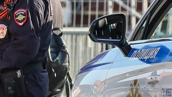 &Rho;&omega;&sigma;ί&alpha;: Έ&nu;&alpha;&sigmaf; &nu;&epsilon;&kappa;&rho;ό&sigmaf; &sigma;&epsilon; &pi;&epsilon;&rho;&iota;&sigma;&tau;&alpha;&tau;&iota;&kappa;ό &mu;&epsilon; &pi;&upsilon;&rho;&omicron;&beta;&omicron;&lambda;&iota;&sigma;&mu;&omicron;ύ&sigmaf; &sigma;&epsilon; &sigma;&chi;&omicron;&lambda;&epsilon;ί&omicron;