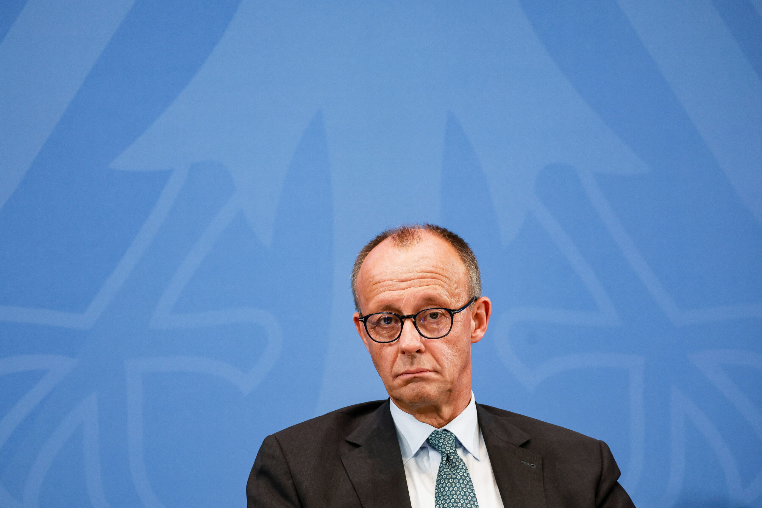 &Gamma;&epsilon;&rho;&mu;&alpha;&nu;ί&alpha;: &Eta; &pi;&lambda;&epsilon;&iota;&omicron;&psi;&eta;&phi;ί&alpha; &upsilon;&pi;έ&rho; &alpha;&pi;&epsilon;&upsilon;&theta;&epsilon;ί&alpha;&sigmaf; &sigma;&upsilon;&nu;&omicron;&mu;&iota;&lambda;&iota;ώ&nu; &Mu;&epsilon;&rho;&tau;&sigmaf;-&Pi;&omicron;ύ&tau;&iota;&nu; &gamma;&iota;&alpha; &Omicron;&upsilon;&kappa;&rho;&alpha;&nu;ί&alpha;