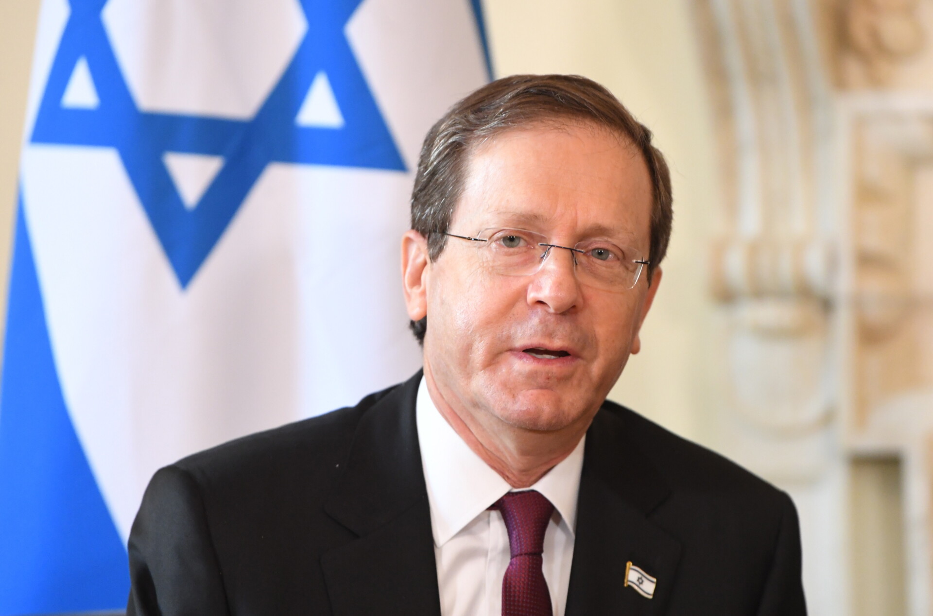 &Chi;έ&rho;&tau;&sigma;&omicron;&gamma;&kappa;: &laquo;&Theta;&alpha; έ&pi;&rho;&epsilon;&pi;&epsilon; &nu;&alpha; &nu;&tau;&rho;έ&pi;&epsilon;&tau;&alpha;&iota;&raquo; &gamma;&iota;&alpha; &tau;&eta; &mu;&eta; &alpha;&pi;&omicron;&nu;&omicron;&mu;ή &chi;ά&rho;&iota;&tau;&omicron;&sigmaf; &sigma;&tau;&omicron;&nu; &Nu;&epsilon;&tau;&alpha;&nu;&iota;ά&chi;&omicron;&upsilon;