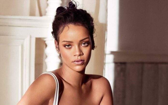 Rihanna: Aναζωπυρώνει τις φήμες για γάμο με ένα εντυπωσιακό δαχτυλίδι