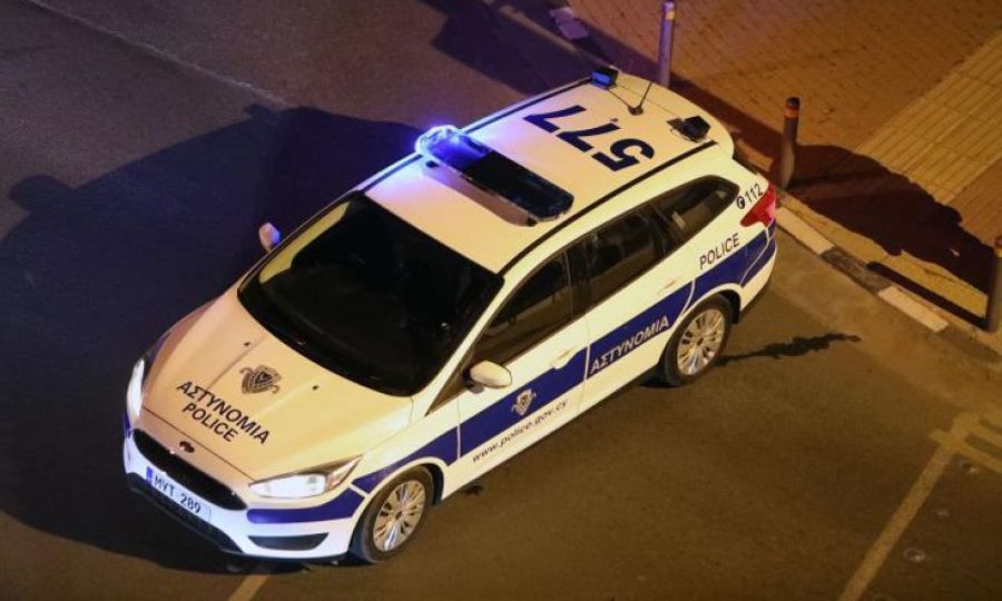 &Sigma;&tau;&alpha; &chi;έ&rho;&iota;&alpha; &tau;&eta;&sigmaf; &Alpha;&sigma;&tau;&upsilon;&nu;&omicron;&mu;ί&alpha;&sigmaf; &omicron; 28&chi;&rho;&omicron;&nu;&omicron;&sigmaf; &pi;&omicron;&upsilon; &pi;&rho;&omicron;&mu;ή&theta;&epsilon;&upsilon;&epsilon; &kappa;&omicron;&kappa;&alpha;ΐ&nu;&eta; &kappa;&alpha;&iota; &laquo;ecstasy&raquo;