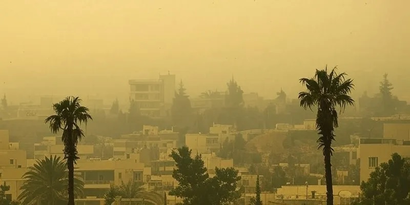 Καιρός: Έρχεται νέο κύμα σκόνης - Πότε επιστρέφουν οι βροχές και οι καταιγίδες