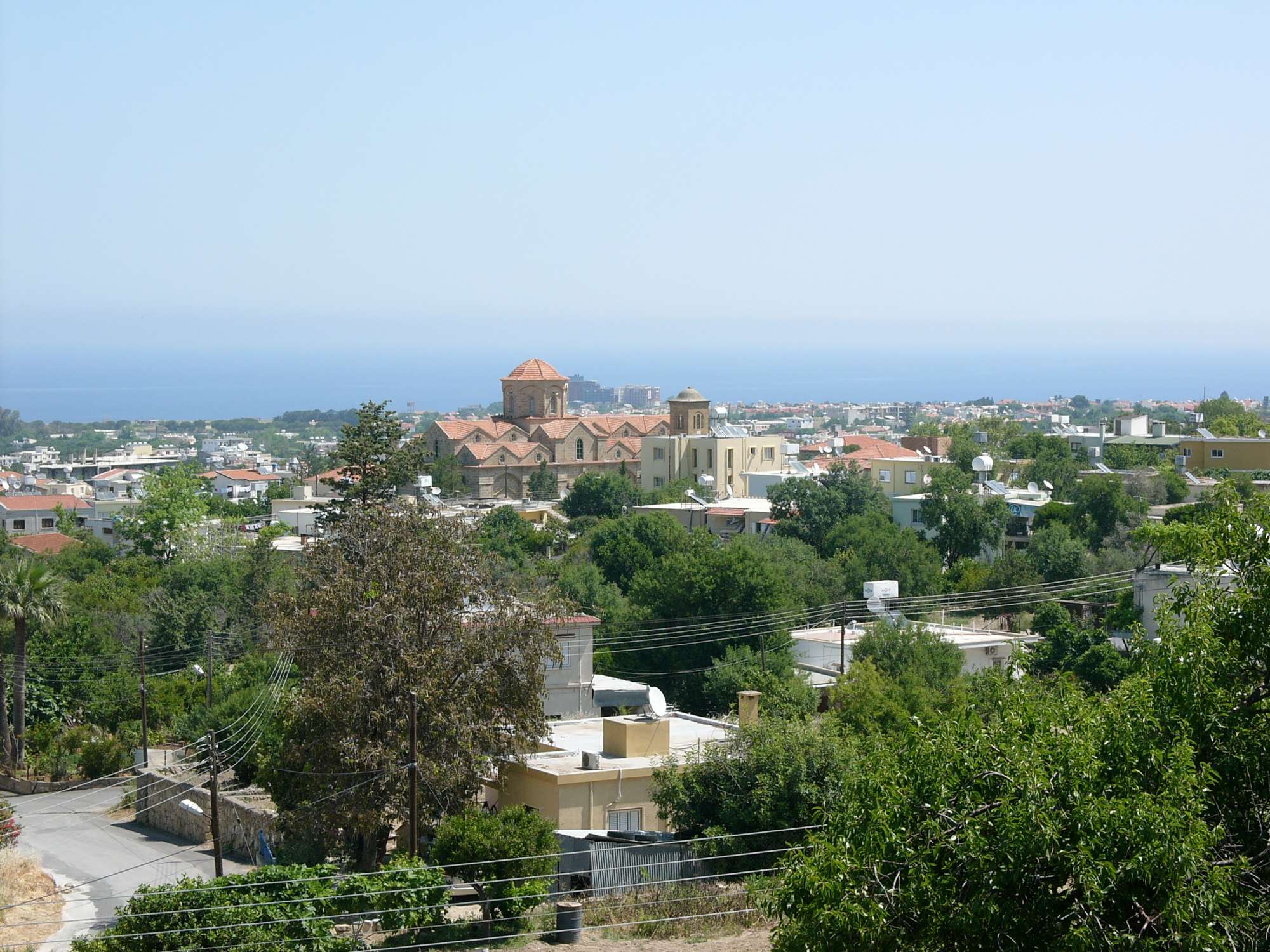 Κατεδάφιση ιστορικών κτηρίων του Καραβά καταγγέλλει ο Δήμος