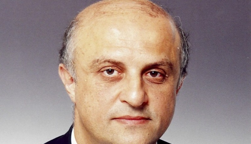 Οικονομία σε Αποσύνθεση