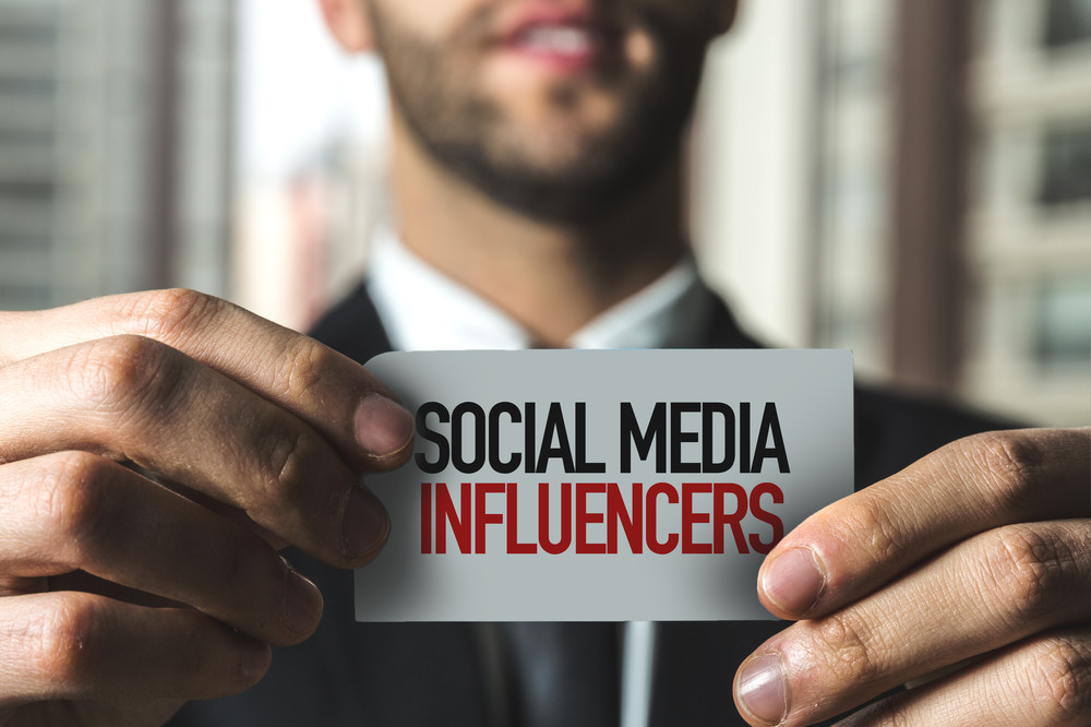 Ά&rho;&chi;&iota;&sigma;&alpha;&nu; έ&lambda;&epsilon;&gamma;&chi;&omicron;&iota; &gamma;&iota;&alpha; &delta;&iota;&alpha;&phi;&eta;&mu;ί&sigma;&epsilon;&iota;&sigmaf; &alpha;&pi;ό Influencers - &Pi;&rho;ό&sigma;&tau;&iota;&mu;&omicron; &kappa;&alpha;&iota; &pi;&rho;&omicron;&epsilon;&iota;&delta;&omicron;&pi;&omicron;&iota;ή&sigma;&epsilon;&iota;&sigmaf;