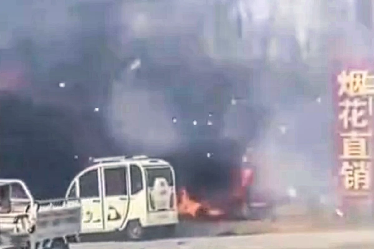 Τραγωδία στη Κίνα: 12 νεκροί από έκρηξη σε κατάστημα με πυροτεχνήματα (ΒΙΝΤΕΟ)