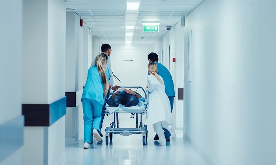 Ασθενής περίμενε σε ΤΑΕΠ 11 ώρες και 28 λεπτά–«Διαφωνούν οι διευθυντές» (vid)