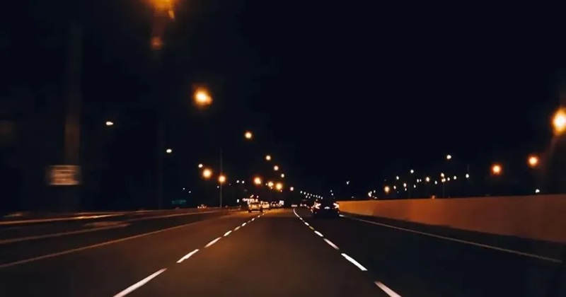 &Tau;&rho;&omicron;&chi;&alpha;ί&omicron; &sigma;&tau;&omicron;&nu; &alpha;&upsilon;&tau;&omicron;&kappa;&iota;&nu;&eta;&tau;ό&delta;&rho;&omicron;&mu;&omicron; &pi;&alpha;&rho;ά &tau;&eta;&nu; &Pi;&alpha;&rho;&epsilon;&kappa;&kappa;&lambda;&eta;&sigma;&iota;ά - &Kappa;&lambda;&epsilon;&iota;&sigma;&tau;έ&sigmaf; &kappa;&alpha;&iota; &delta;ύ&omicron; &lambda;&omega;&rho;ί&delta;&epsilon;&sigmaf;