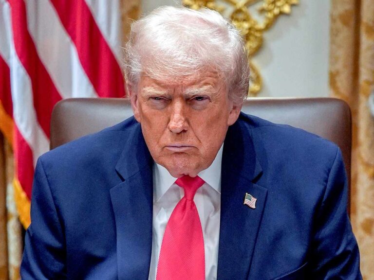 Τραμπ: «Ντροπή» η απόφαση του Ανώτατου Δικαστηρίου για τους δασμούς