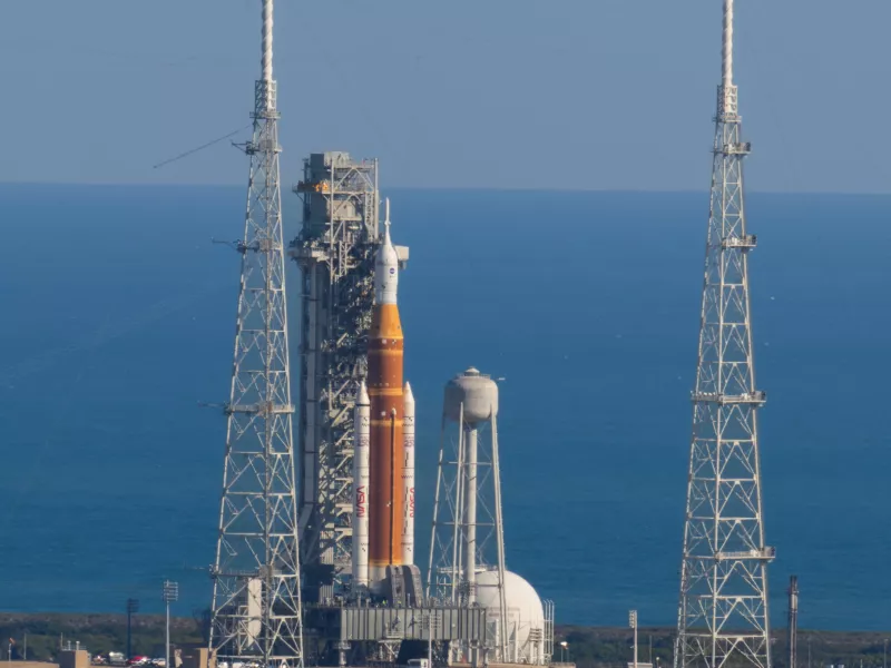 &Eta;&Pi;&Alpha;: &Alpha;&nu;&alpha;&beta;ά&lambda;&lambda;&epsilon;&tau;&alpha;&iota; &eta; &epsilon;&kappa;&tau;ό&xi;&epsilon;&upsilon;&sigma;&eta; &tau;&omicron;&upsilon; &pi;&upsilon;&rho;&alpha;ύ&lambda;&omicron;&upsilon; &sigma;&tau;&eta; &Sigma;&epsilon;&lambda;ή&nu;&eta; &lambda;ό&gamma;&omega; &tau;&epsilon;&chi;&nu;&iota;&kappa;ώ&nu; &pi;&rho;&omicron;&beta;&lambda;&eta;&mu;ά&tau;&omega;&nu;