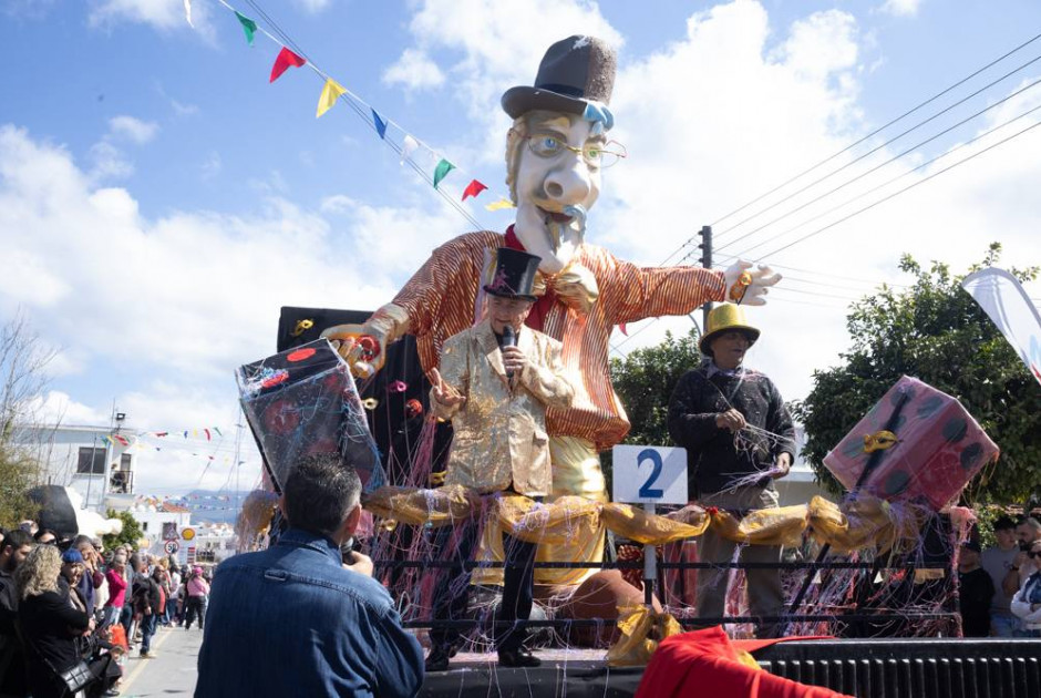 Με μουσική και κέφι η καρναβαλίστικη παρέλαση του Δήμου Π. Χρυσοχούς
