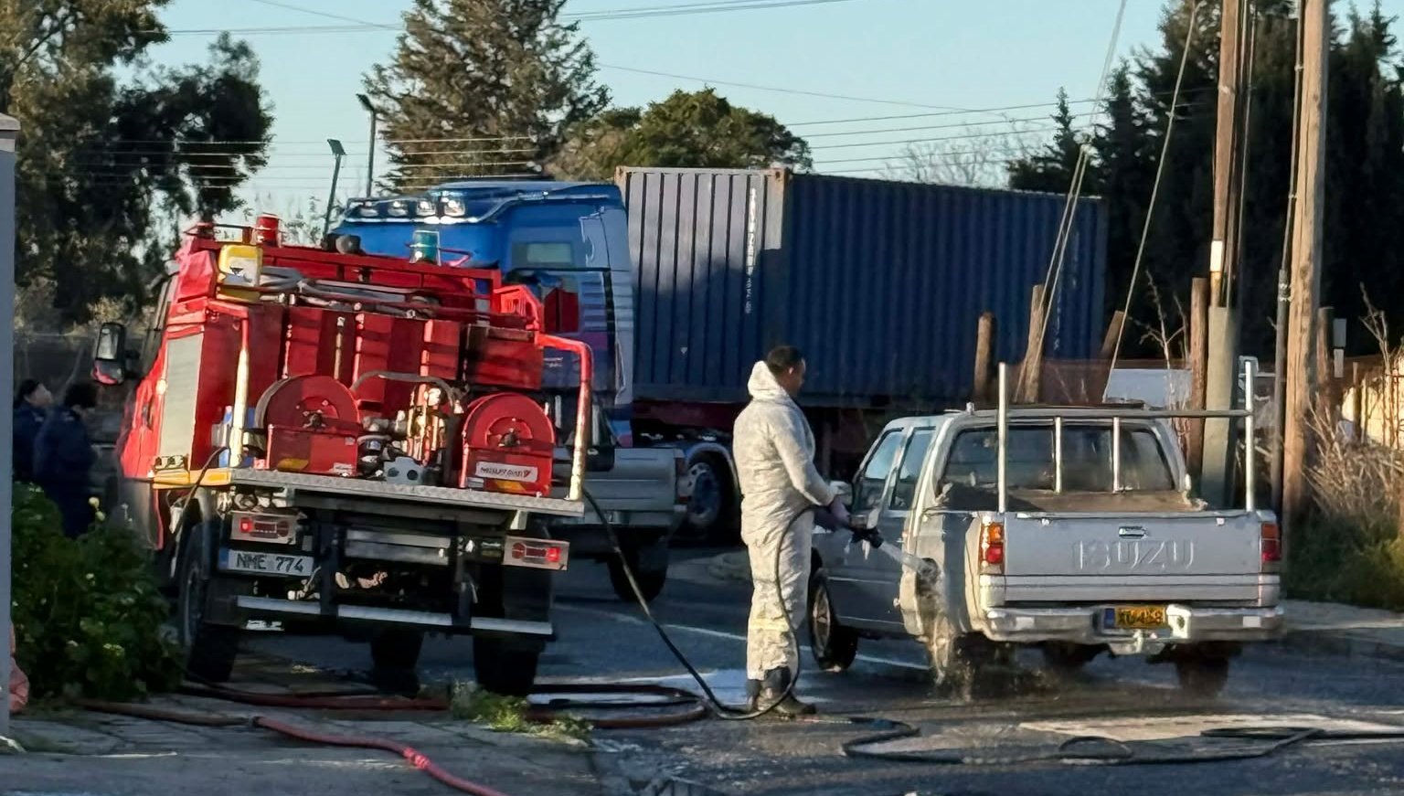 Πυρά Αιγοπροβατοτρόφων κατά Πίπη: «Ούτε στολές δεν είχαν, ζήτησαν από εμάς»