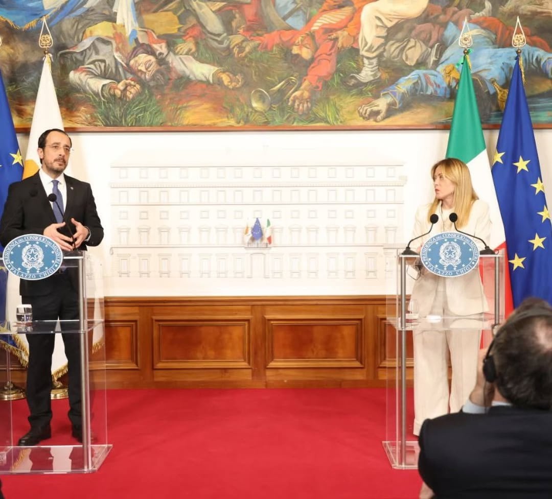 &Chi;&rho;&iota;&sigma;&tau;&omicron;&delta;&omicron;&upsilon;&lambda;ί&delta;&eta;&sigmaf;-&Mu;&epsilon;&lambda;ό&nu;&iota;: &Sigma;&tau;&rho;&alpha;&tau;&eta;&gamma;&iota;&kappa;ή &alpha;&pi;ό&phi;&alpha;&sigma;&eta; &gamma;&iota;&alpha; &kappa;&omicron;&iota;&nu;ό έ&gamma;&gamma;&rho;&alpha;&phi;&omicron; &epsilon;&tau;&alpha;&iota;&rho;&iota;&kappa;ή&sigmaf; &sigma;&chi;έ&sigma;&eta;&sigmaf;