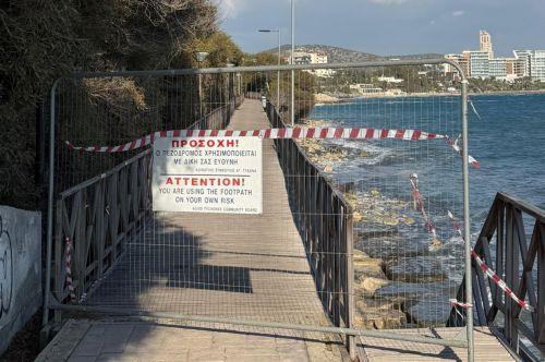 Δήμος Αμαθούντας: Στα όρια του ο παραλιακός πεζόδρομος Αγ. Τύχωνα