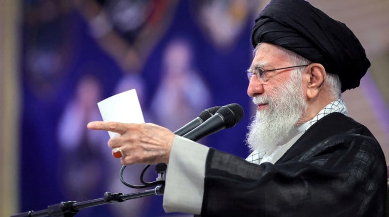 Araghchi: Khamenei Alive 'As Far As I Know', Iran Seeks De-escalation